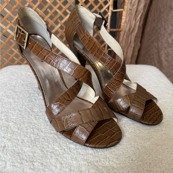 Alfani Croc-Embossed Brown Sandals - Picture 2 of 13